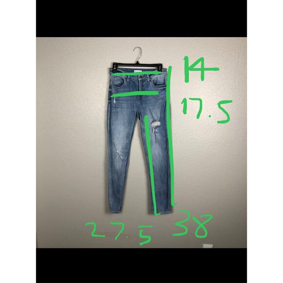 Studio Blue Size 26in Grunge Skinny Jeans Distressed Light Wash Pants w Pockets - Picture 13 of 14